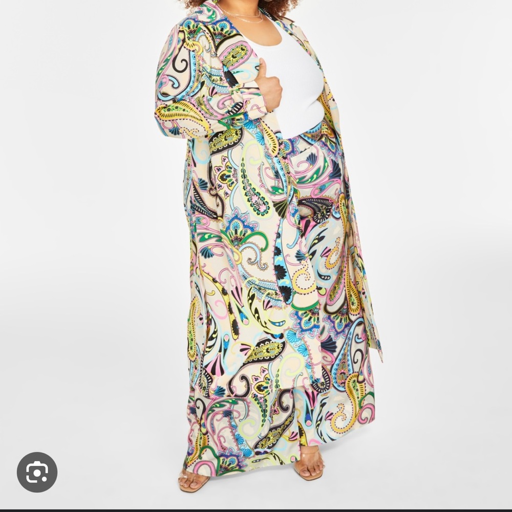 Nina Parker Duster